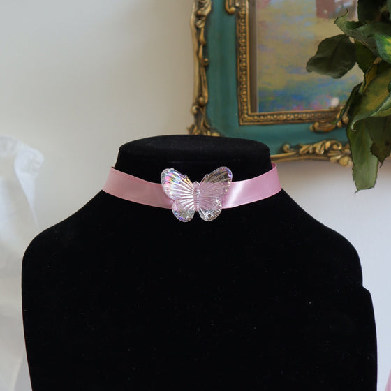 butterfly choker