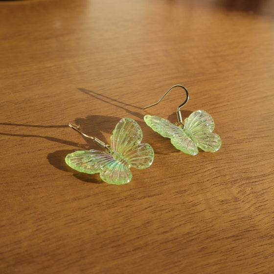 green wings earrings