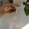 cutesy daisy earrings